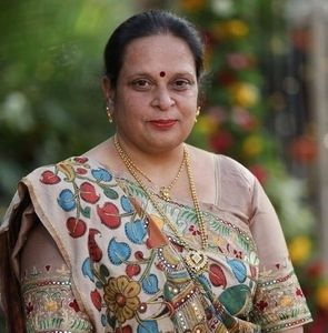 Meet your Posher, Shefali